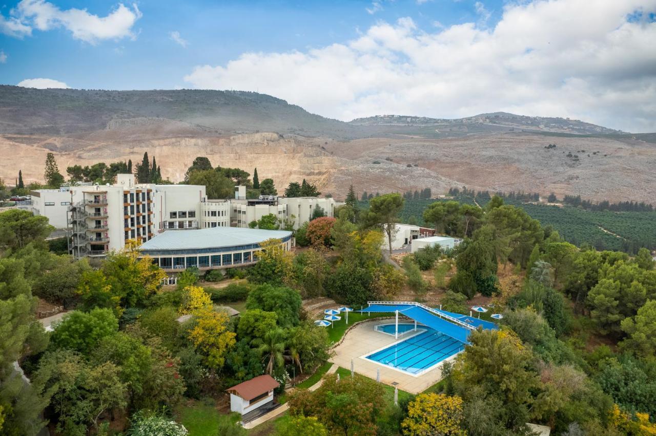 Giladi Hotel Kefar Gil'adi Exterior foto